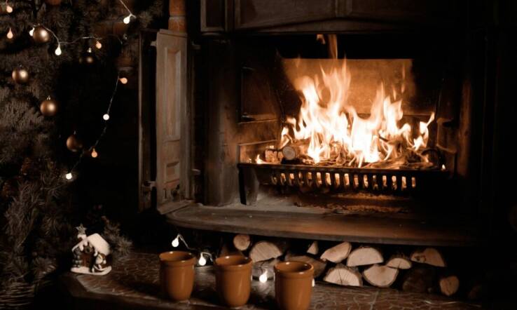 Korzyści płynące z noszenia męskich kapci zimowych w domu