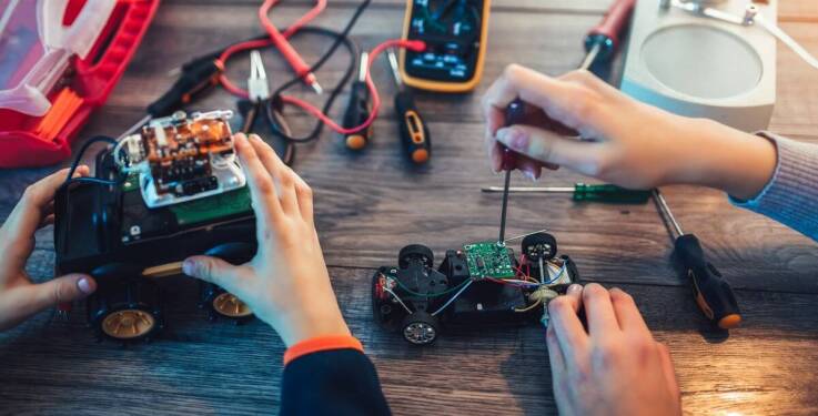 Jakie są kluczowe elementy konstrukcji modeli samochodów zdalnie sterowanych?