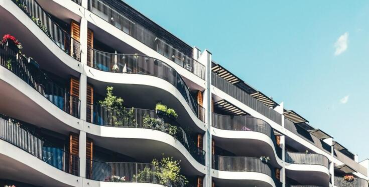 Kryteria wyboru ubezpieczenia mieszkania w dużym mieście