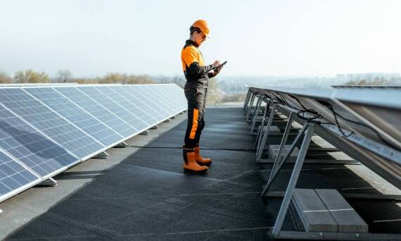 Jakie są najważniejsze elementy serwisowania instalacji fotowoltaicznych?