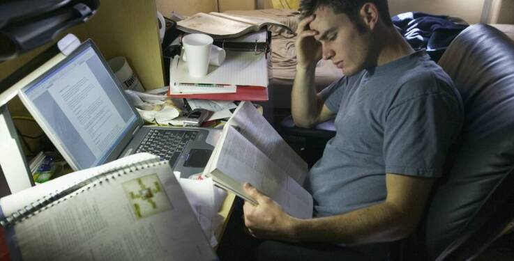 Jak skutecznie wykorzystać samouczki do nauki hiszpańskiej gramatyki?