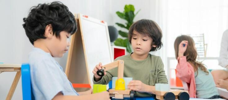 Jak prywatne przedszkole wspiera rozwój dzieci poprzez codzienne zajęcia artystyczne?