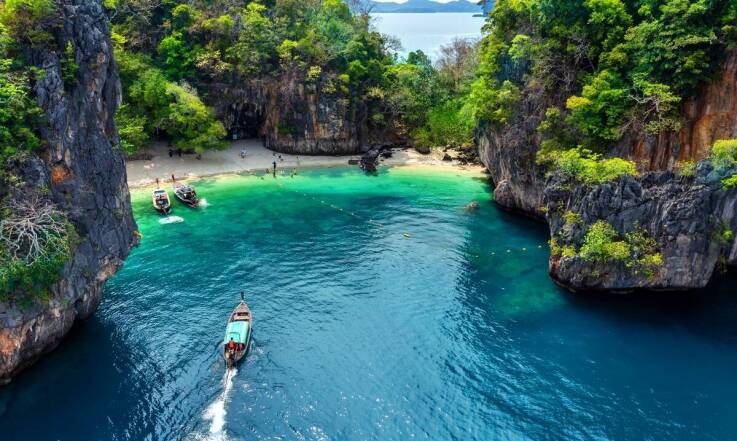 Wycieczki grupowe po fiordach: co sprawia, że są tak unikalne?