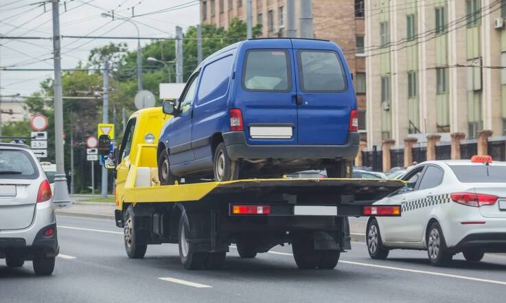 Jak zabezpieczyć pojazd podczas holowania dzięki lawecie przeworsk?