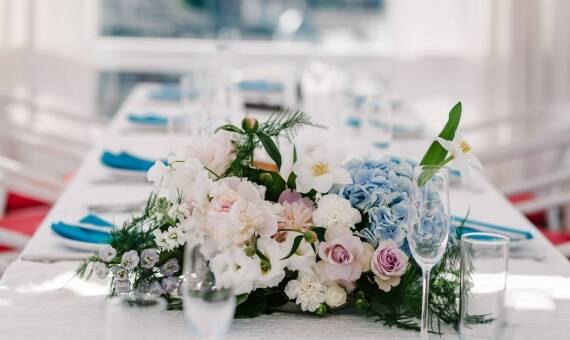 Jakie kompozycje florystyczne najlepiej sprawdzą się na ślubie?