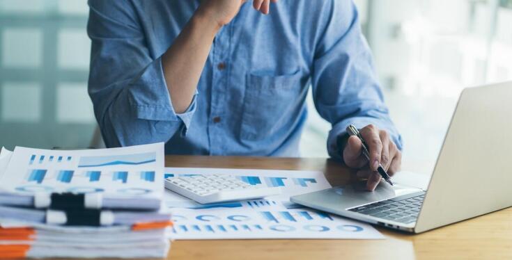 Czy konsolidacja kredytów firmowych jest możliwa dla przedsiębiorstw z problemami finansowymi?