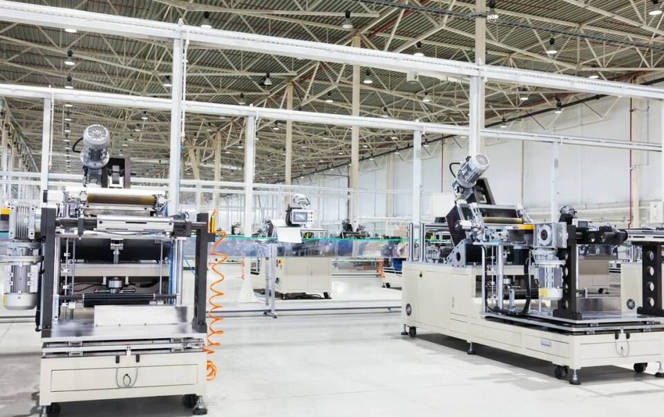 Wpływ nowoczesnych zasilaczy na efektywność energetyczną przemysłu