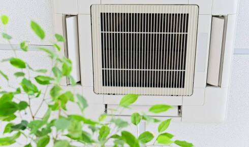 Klimatyzacja do domu jako sposób na oczyszczanie powietrza z zanieczyszczeń