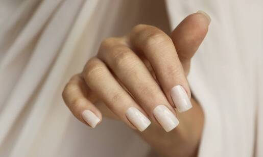 Porady dotyczące pielęgnacji paznokci po profesjonalnym manicure hybrydowym