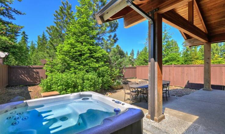 Porównanie różnych modeli jacuzzi ogrodowych – co warto wybrać?