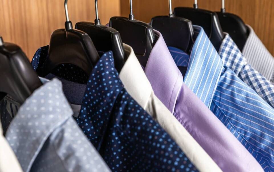 Prasowanie odzieży – jak nasza firma dba o detale i wykończenie?