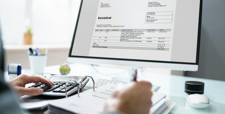 Kluczowe elementy skutecznego zarządzania fakturami VAT w e-commerce