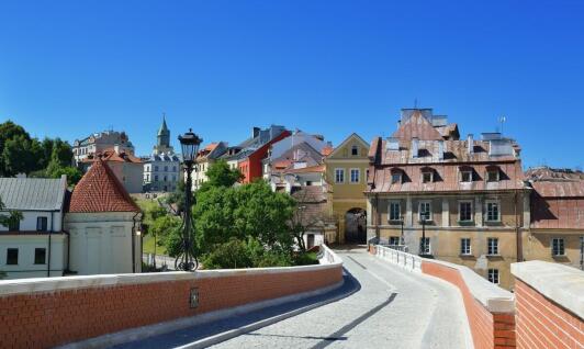 Zalety zakupu mieszkania w Strzegomiu – przewodnik dla kupujących