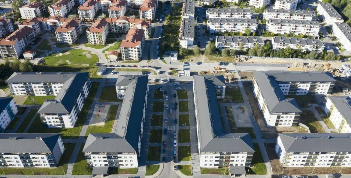 Jakie są różnice między zakupem domu a mieszkania na rynku szczecińskim?