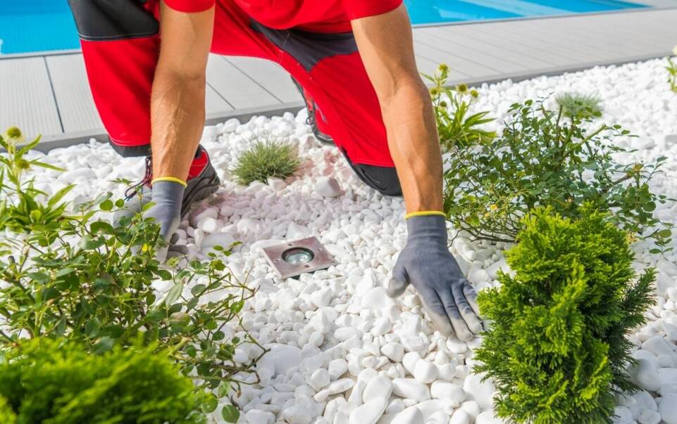 Rola stawiania ogrodzeń w kompleksowych usługach brukarskich