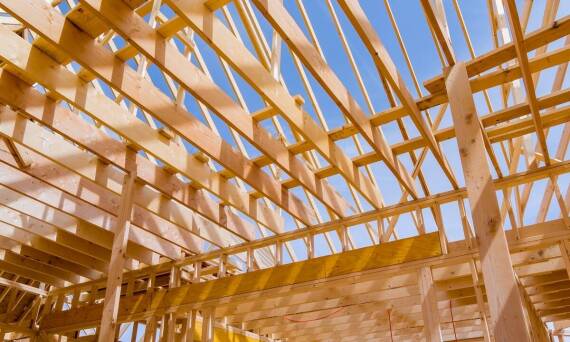 Rola drewna KVH w zwiększaniu efektywności energetycznej budynków