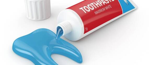 Profilaktyka stomatologiczna dla dzieci: Na co zwrócić uwagę przy wyborze pasty do zębów?