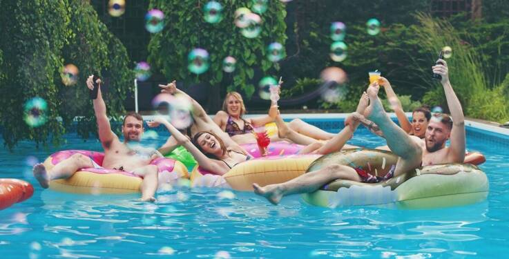 Pływanie w grupach jako sposób na integrację i na nowe przyjaźnie