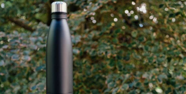 Jak wybrać idealny rowerowy bidon do długich tras