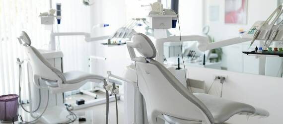 Nowoczesne technologie w stomatologii – co oferuje gabinet na Bemowie?