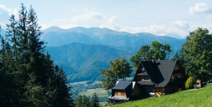Jakie korzyści oferuje agroturystyka w Ustrzykach Dolnych dla rodzin z dziećmi?