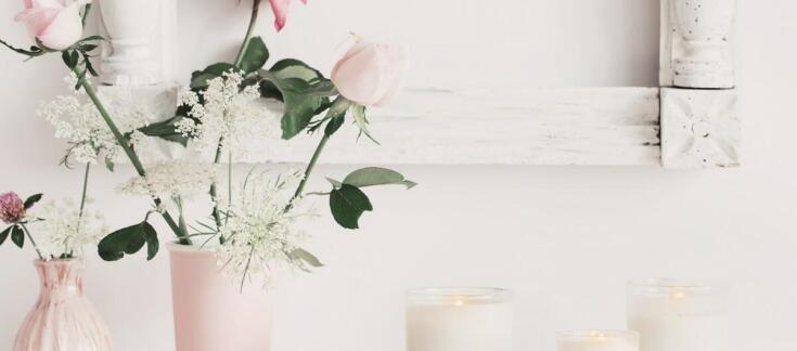 Zalety stosowania zapachowych odświeżaczy w butelkach w różnych przestrzeniach