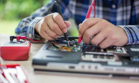 Najczęstsze problemy z laptopami Dell i jak je rozwiązuje serwis w Krakowie.