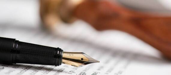 Przysięgłe tłumaczenia w kontekście międzynarodowych postępowań sądowych