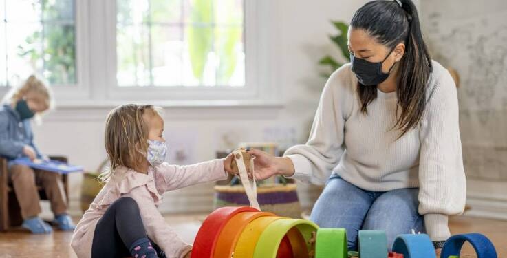Wpływ nauki poprzez językowe gry na rozwój językowy w przedszkolu
