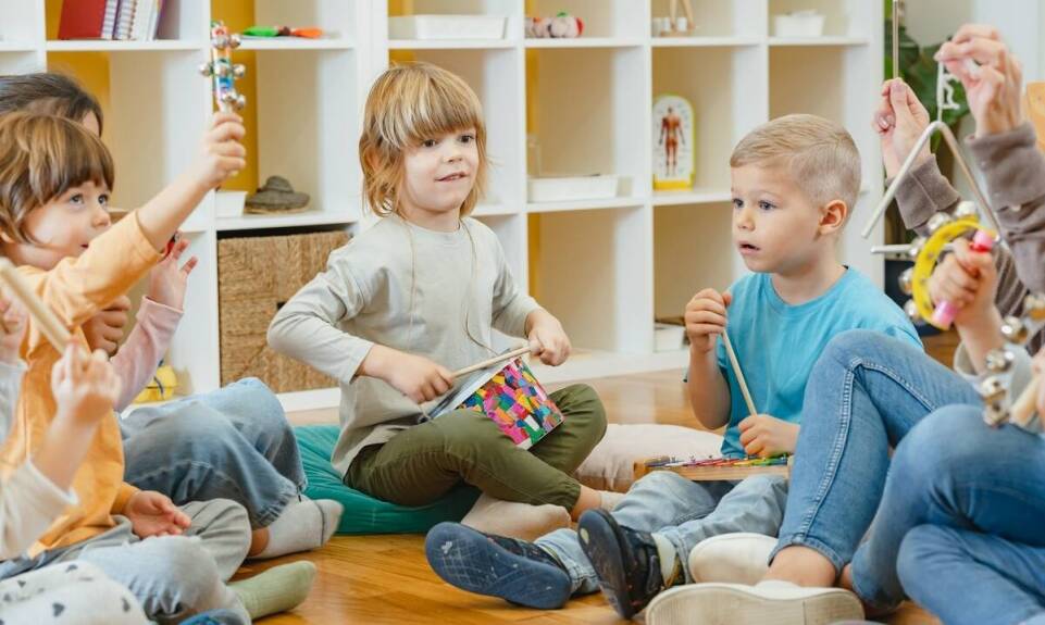 Różnorodność kursów w szkole muzycznej – od podstawowych do zaawansowanych