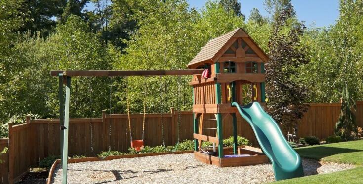 Wpływ ogrodowych zjeżdżalni na kreatywność dzieci podczas zabawy