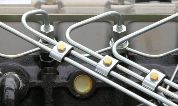 Jak odpowiedni wybór paliwowych przewodów wpływa na oszczędność energetyczną?