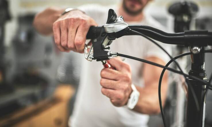 Czym charakteryzuje się profesjonalna naprawa rowerów w Żmigrodzie?