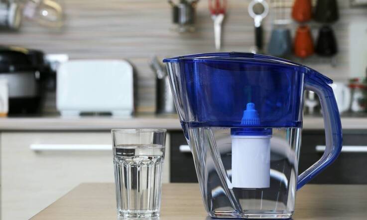 Korzyści z posiadania dystrybutora do wody z zimną i gorącą wodą