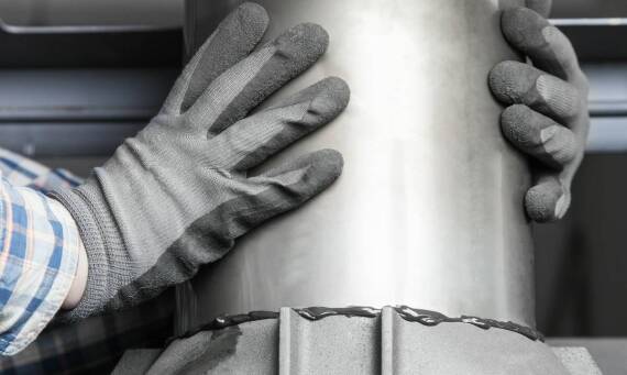 Jak sprawdza się mechaniczna sprężyna w usuwaniu zatorów?