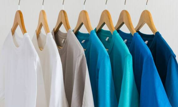 Najlepsze damskie bluzy na chłodne dni – oferta w Fashion Labs