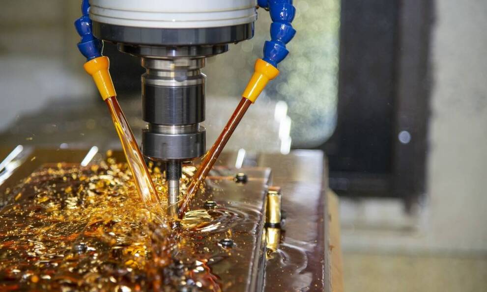 Jakie są korzyści z zastosowania zaawansowanej obróbki skrawaniem w produkcji form?