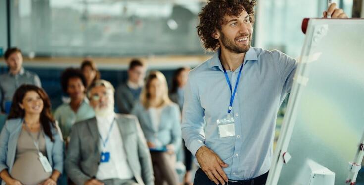 Ochrona przeciwpożarowa: kluczowe elementy szkoleń dla pracowników