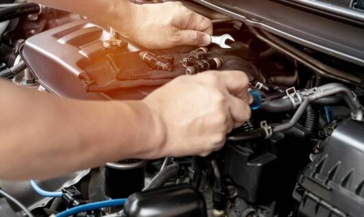 Mechaniczne naprawy po kolizjach – dlaczego są tak istotne?