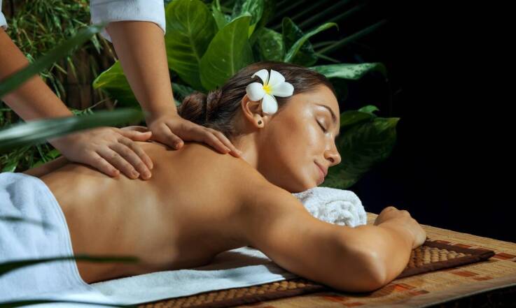 Tajski masaż w atmosferze spokoju balijskiego