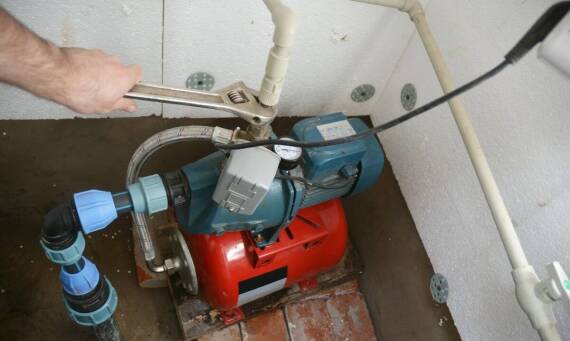 Skuteczne metody udrażniania rur przez kanalizacyjne pogotowie