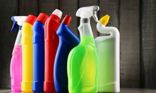 Skuteczność preparatów do czyszczenia klimatyzacji w różnych modelach samochodów