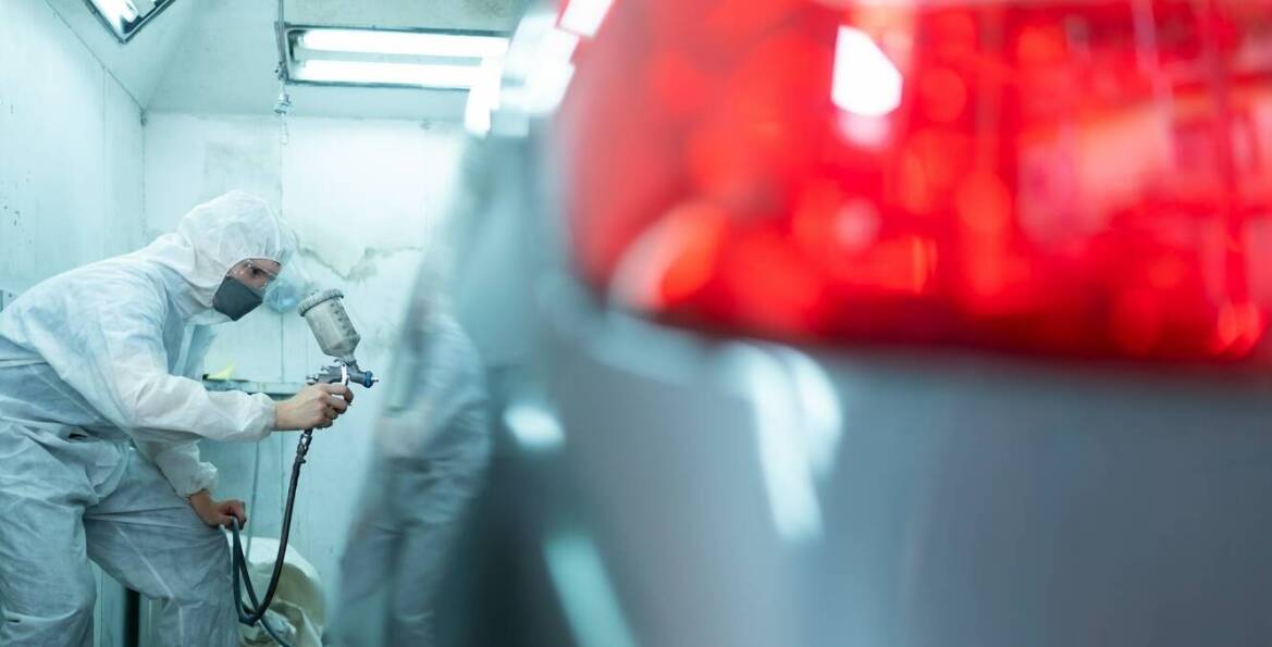 Jak nowoczesne technologie wpływają na jakość lakierniczych usług?