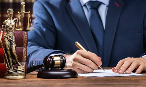 Reprezentacja przed sądami: jak prawnik może chronić twoje interesy?