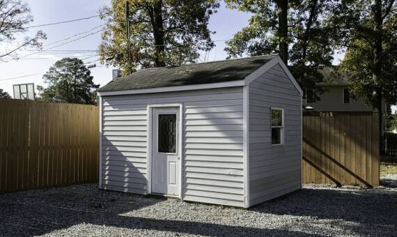 Funkcjonalne rozwiązania dla domków gospodarczych z płyty warstwowej