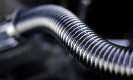 Zalety chromowania tłoczysk w hydraulice siłowej