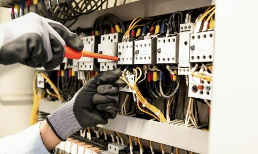 Profesjonalne elektryczne pomiary jako podstawa bezpiecznego użytkowania instalacji