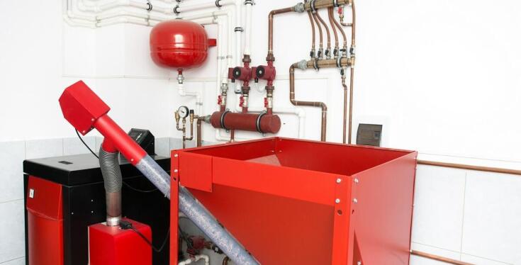 Wybór kotła na ekogroszek: Na co zwrócić uwagę?