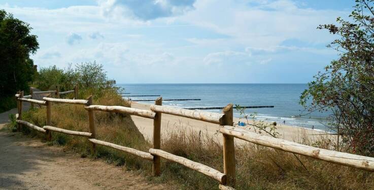 Noclegi w Pobierowie: Wypoczynek z dala od miejskiego zgiełku