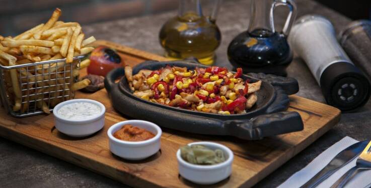 Różnorodność smaków: od klasycznych dań po nowoczesne dania fusion